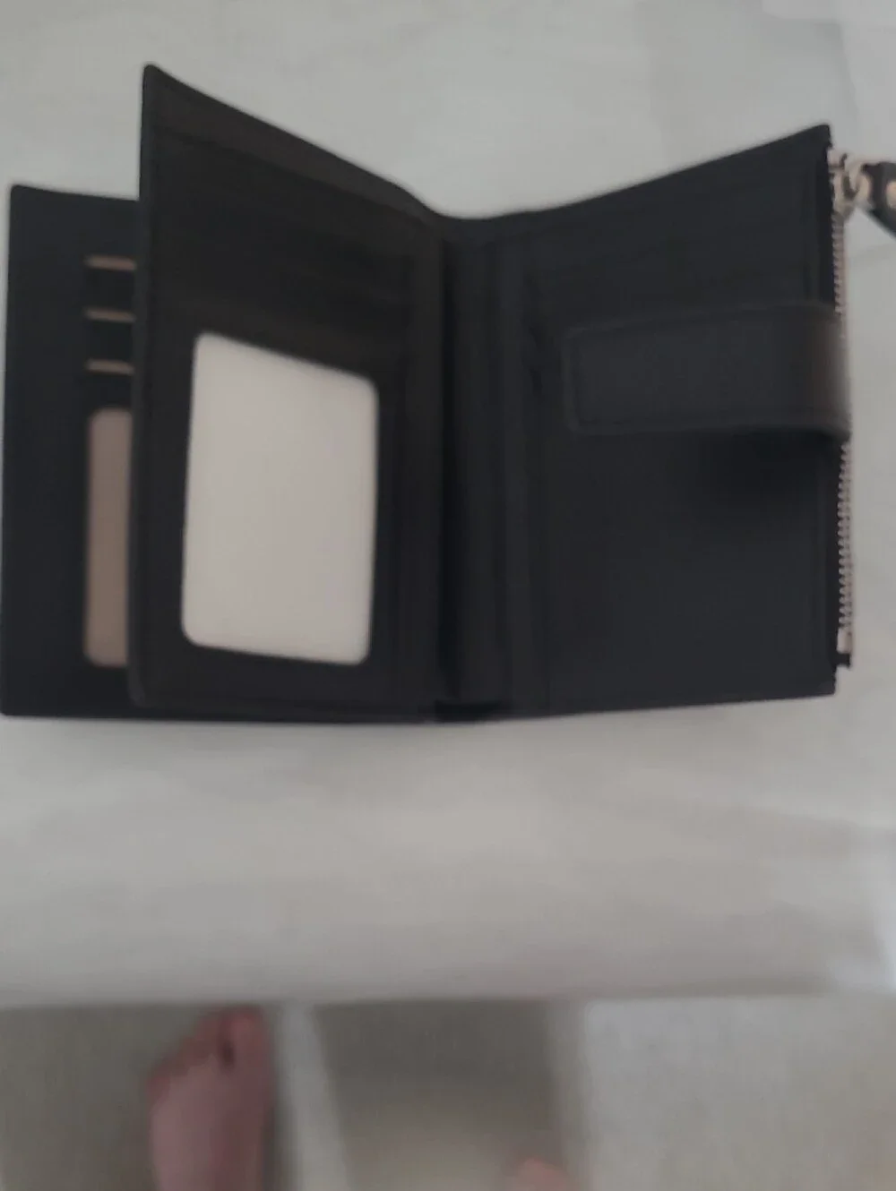 NWT Totally Amazing Women's Wallet - Sleek Black Compact Organing